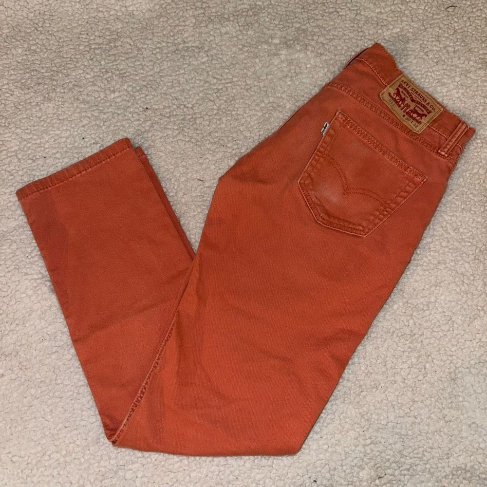 Levi’s Women’s Orange Coral Skinny Jeans Size 30 Waist x 32 Length GUC